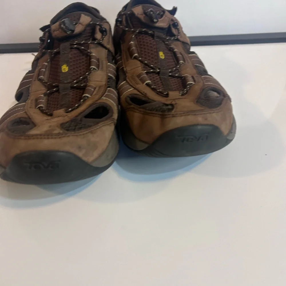 Teva Men’s Brown & Dark Brown Outdoor Sandal